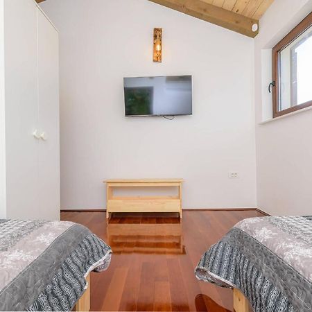 Villa David - Luxurious Secluded Villa With A Heated Pool Butkovići 외부 사진