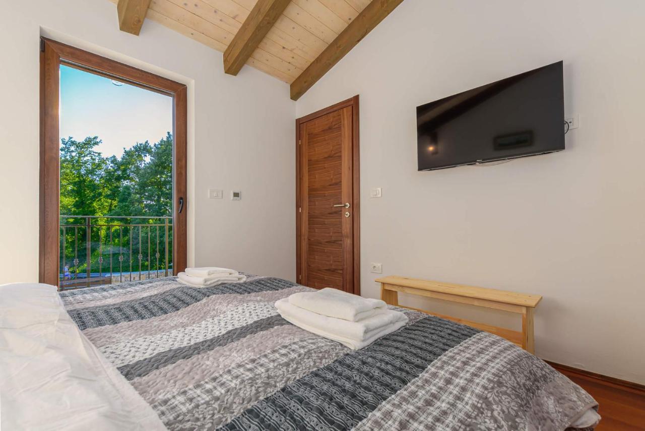 Villa David - Luxurious Secluded Villa With A Heated Pool Butkovići 외부 사진